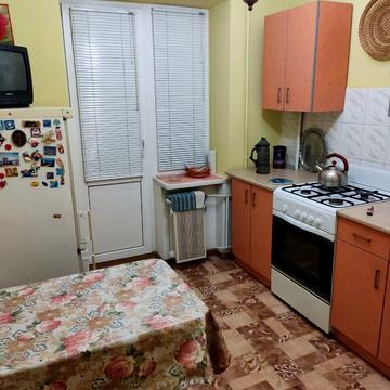 Роксоляни вул., 51