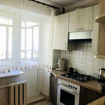 Тернопільська вул., 9