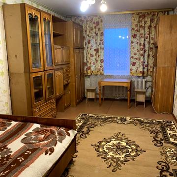 Романа Шухевича вул. (Курчатова), 4