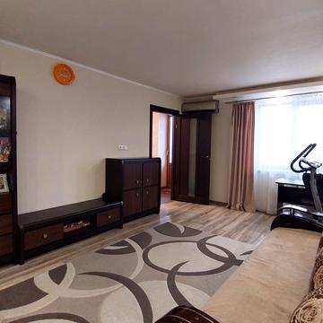 Харківських Дивізій вул., 16