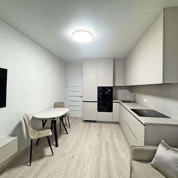 Університетська вул., 3/6