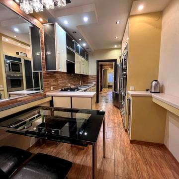 Котляревського вул., 6