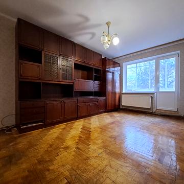 Сергія Корольова вул., 6