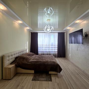 Олександра Довженка вул., 21а