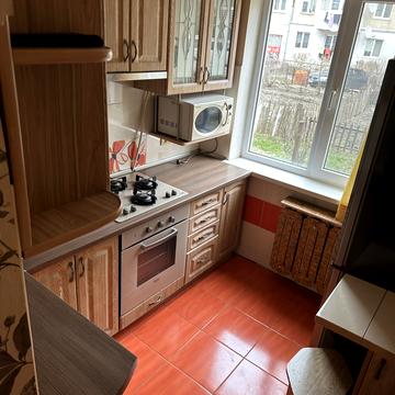 Медової Печери вул. (), 5