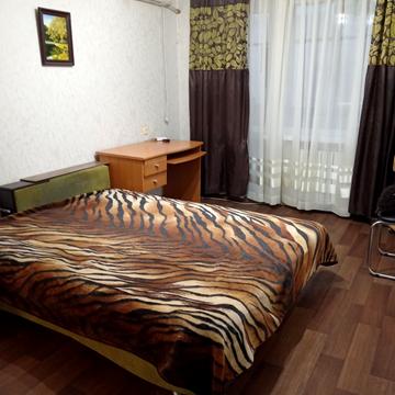 Олександра Поля просп. (Кірова), 44-А