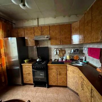 Героїв просп., 19