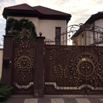 Таїровська вул.