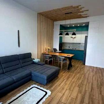 Центральна вул.