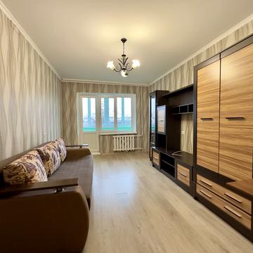 Кулика і Гудачека вул. (Макарова), 44