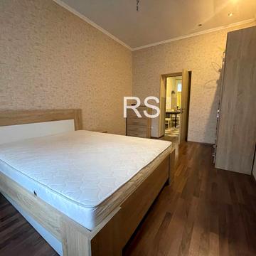 Братів Міхновських вул. (Московська), 35