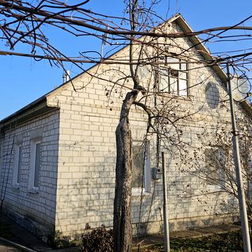 Івана Сірка вул., 27