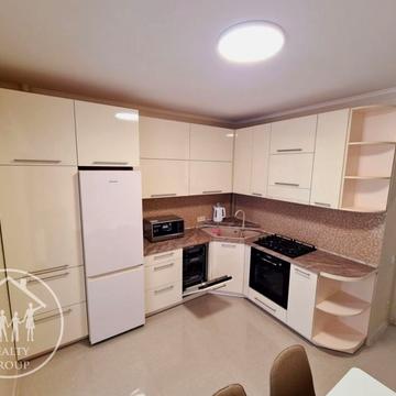 Володимира Янева вул., 25