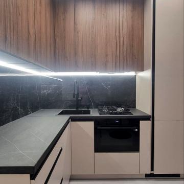 Мартинова просп., (вул. Радісна, 4)