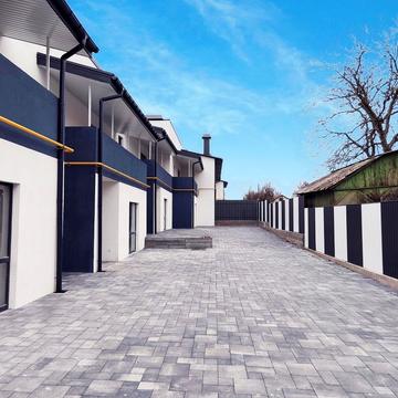 Молодіжна вул.