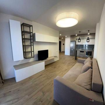 Вячеслава Липинського вул. (), 28