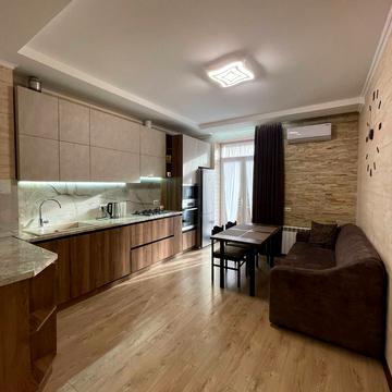 Академіка Володимира Гнатюка вул. (), 3