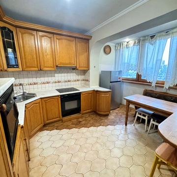 Вячеслава Чорновола вул., 14