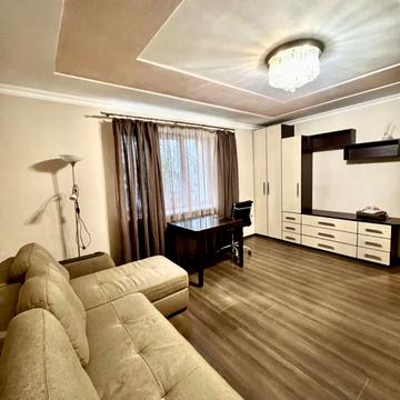 Данила Танячкевича вул., 6