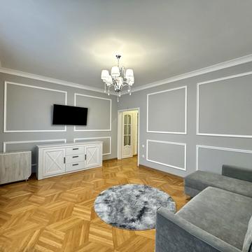 Небесної Сотні вул. (Івана Стасюка), 2-Б