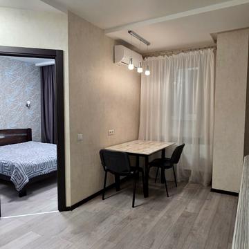 Качанівська вул., 15