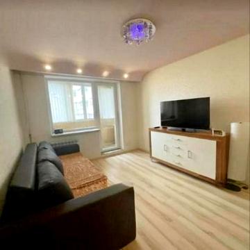 Олімпійська вул., 17