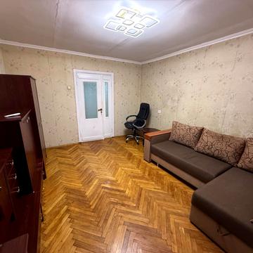 Гетьмана Івана Мазепи вул. (Топольна), 17