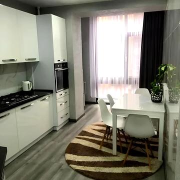 Гетьмана Мазепи вул., 160а