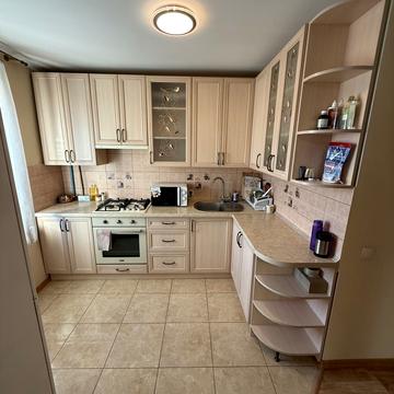 Івана Миколайчука вул., 20