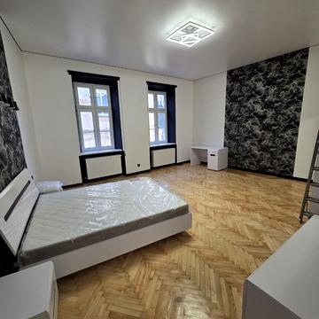 Лесі Українки вул., 36