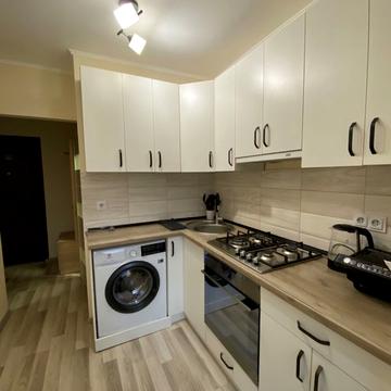 Сухомлинського вул., 4/2