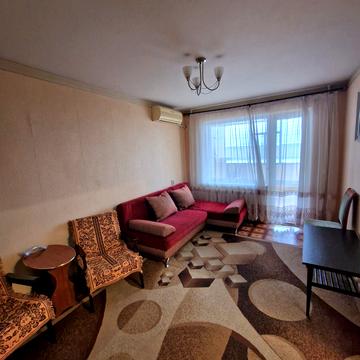 Набережна Перемоги вул., 54