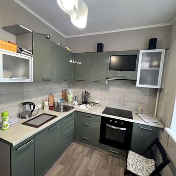 Роганська вул., 132