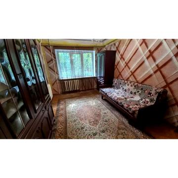 Ореста Левицького вул. (Академіка Курчатова), 15