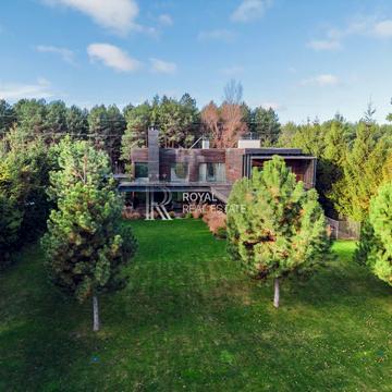 Центральна