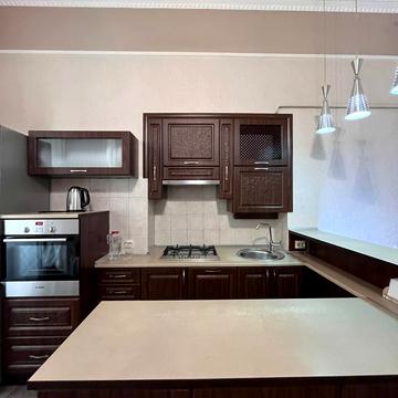 Валова вул., 23