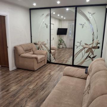 Вячеслава Чорновола вул. (Юрія Савченка), 64