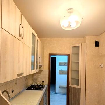 Героїв Майдану вул. (Театральна), 17