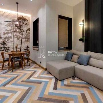 Михайлівська вул., 6