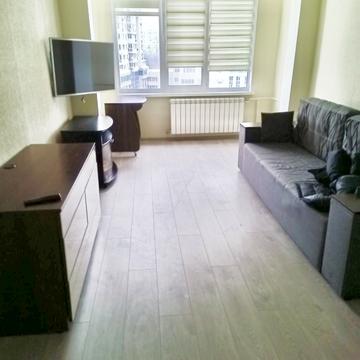 Юрія Шумського вул., 8