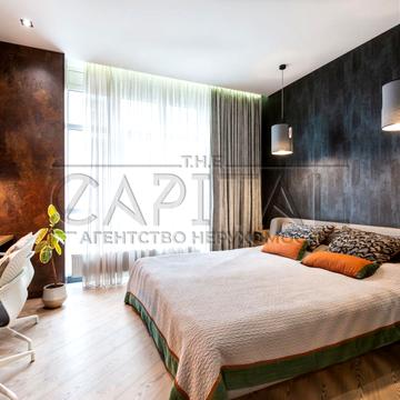 Саперне Поле вул., 12