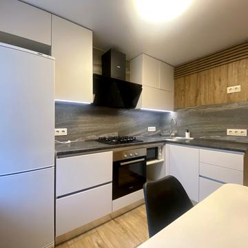 Героїв полку "Азов" вул. (Маршала Малиновського), 25