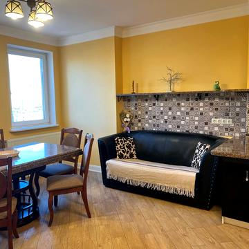 Голосіївська вул., 13-Б