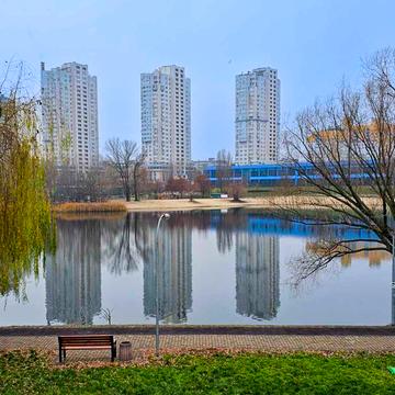 Юрія Шумського вул., 1