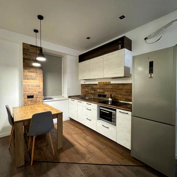 Братів Бачинських вул. (Радищева), 30