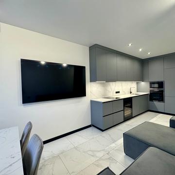 Спортивна вул., 3/2