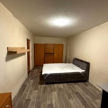 Сонячна Набережна вул. (Маршала Малиновського), 60