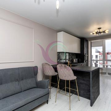 Княгинин вул., (Будинок 9)