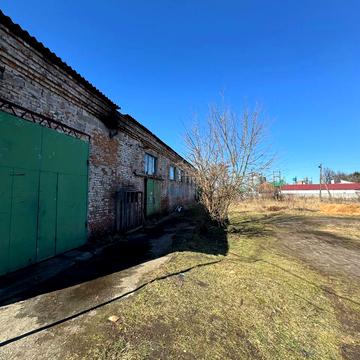 Богдана Хмельницького вул., 39а