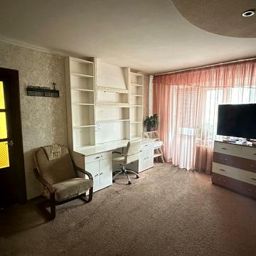 Київська вул., 2